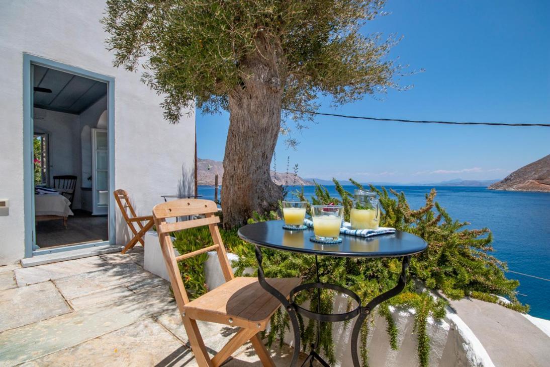 Bed and Breakfast The Anchor House Symi Exteriér fotografie